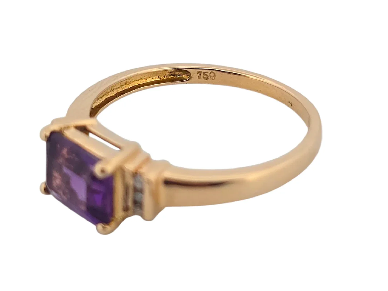 18K diamant ring med ametist 3,3 gram — från sidan