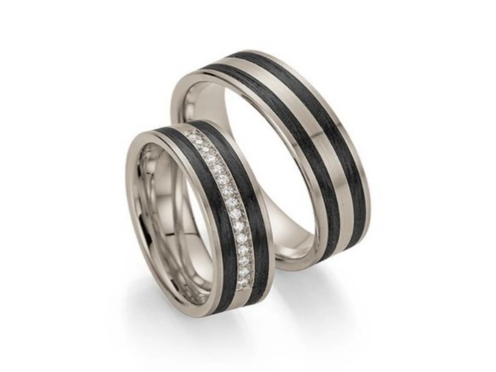 Vigselring MAJESTY Carbone — i 18k Vitguld — från sidan